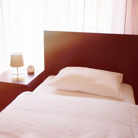 Hotel - Pension Vesta Bad Elster Exteriör bild