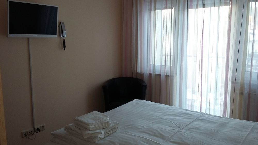 Hotel - Pension Vesta Bad Elster Exteriör bild
