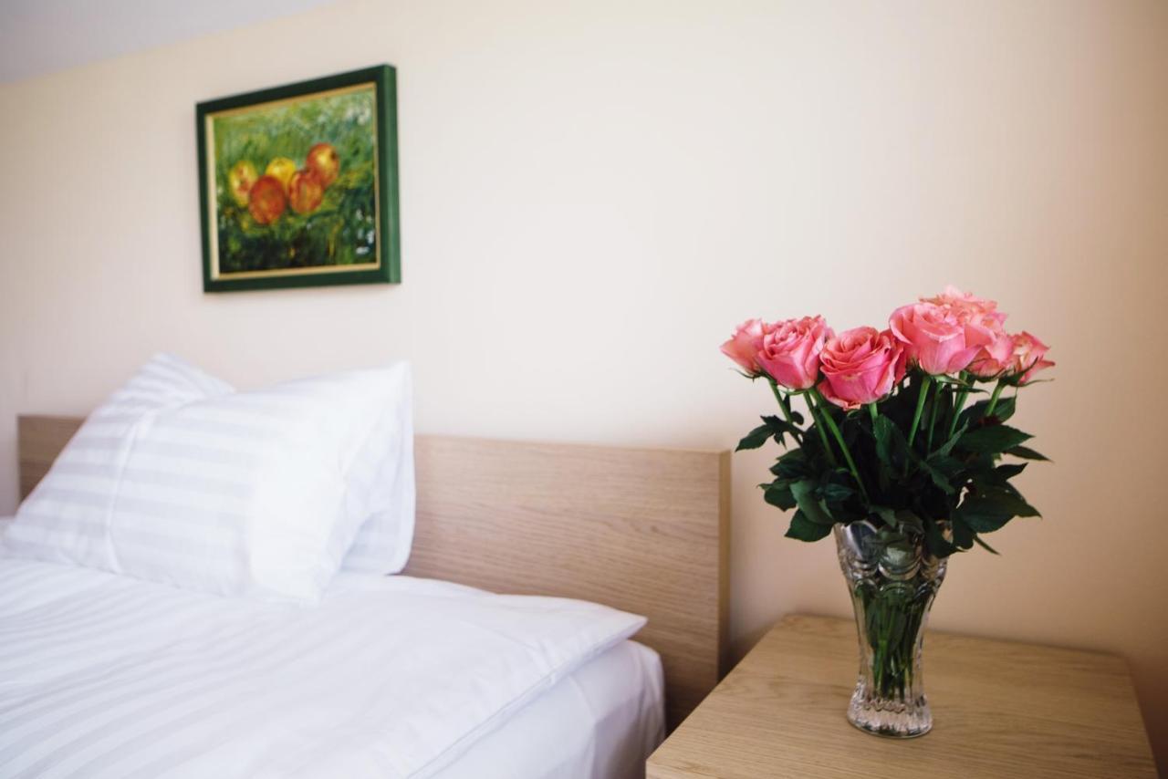 Hotel - Pension Vesta Bad Elster Exteriör bild